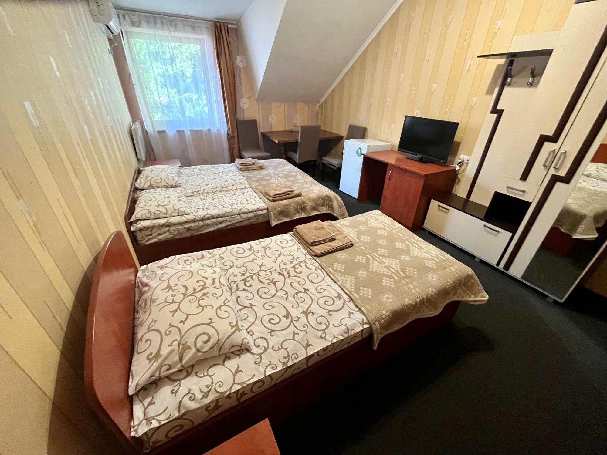 Hotel Domino Běrehovo Exteriér fotografie